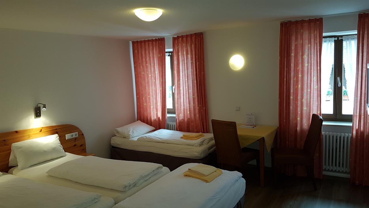 Hotel Gasthaus Roessle Friburgo de Brisgovia Exterior foto